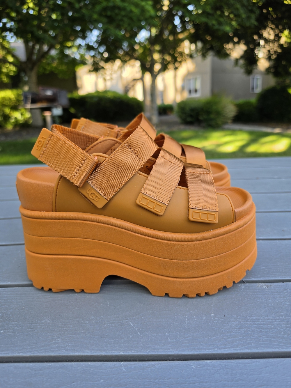 UGG GoldenRise Platform Sandals Dark Apricot Orange Size 7 - Picture 2 of 11